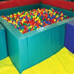 Four Sided Free Standing Ballpools by Rompa®